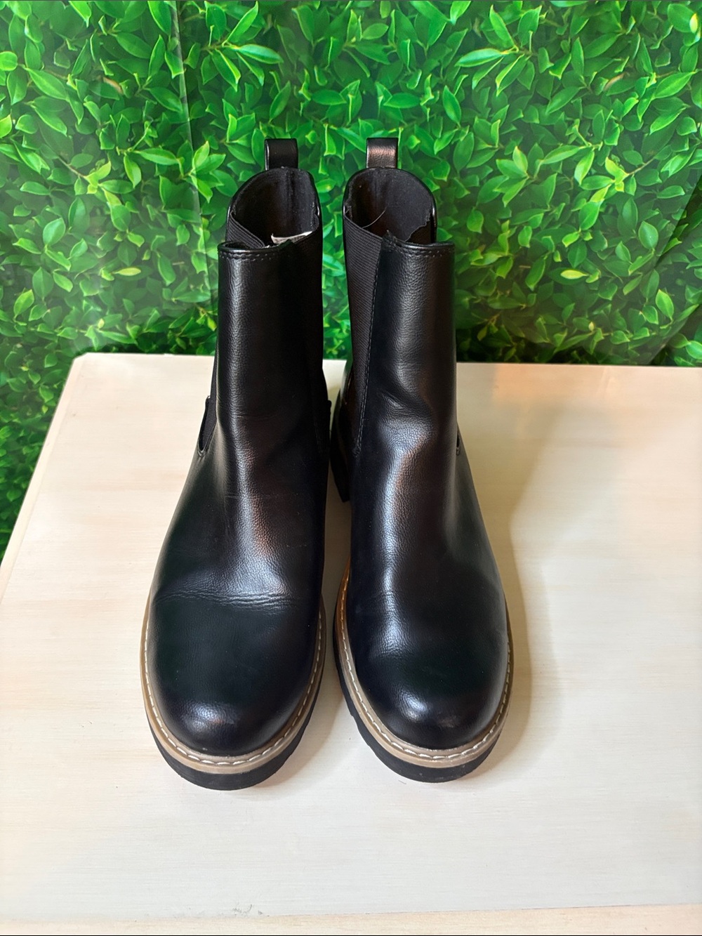 Womens Black Chelsea Boots - Sleek Leather Ankle Boots